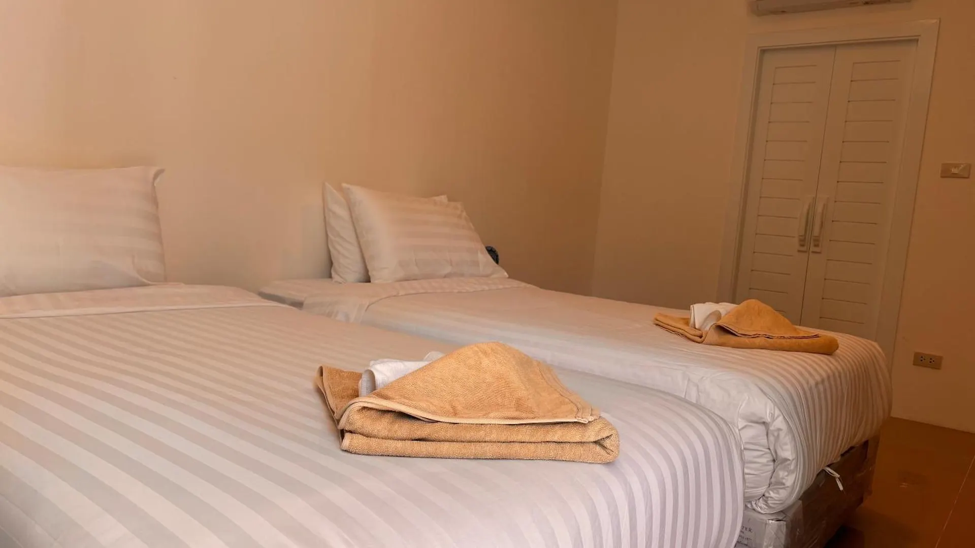 Pp Blue Sky Resort-Sha Plus Phi Phi Don Thailand